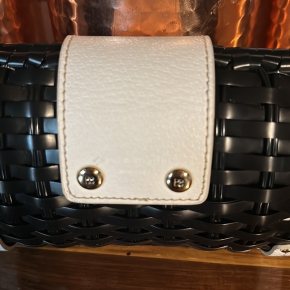 Kate Spade Jude Cherbourg black wicker bag. Cotton lining. Euc turn lock closure - Picture 3 of 14